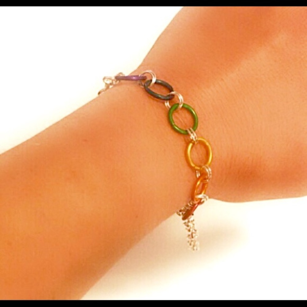🌈🌈Rainbow pride jump ring bracelet, 9" ❤️💜💙🧡 - Picture 3 of 6